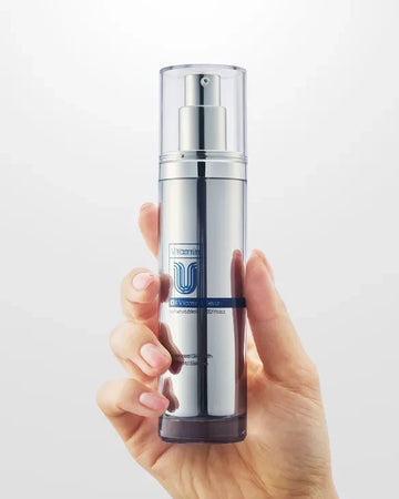 CUSKIN skaistinantis drėkinamasis veido serumas su vitaminu U, 60 ml