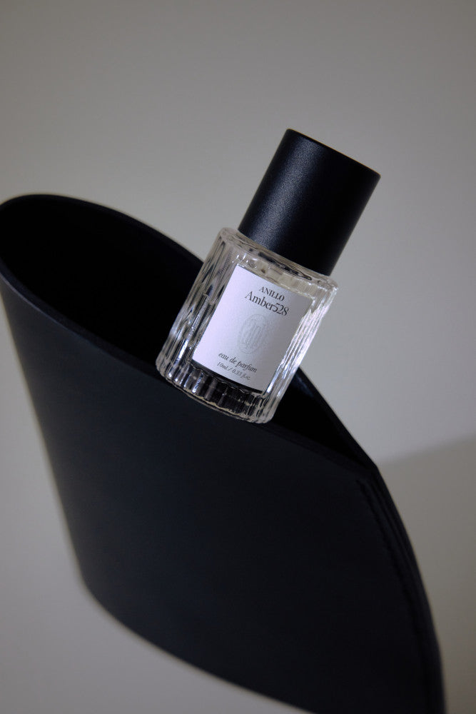 AnillO Eau de Parfum Amber528 - nišiniai unisex kvepalai, 10 ml