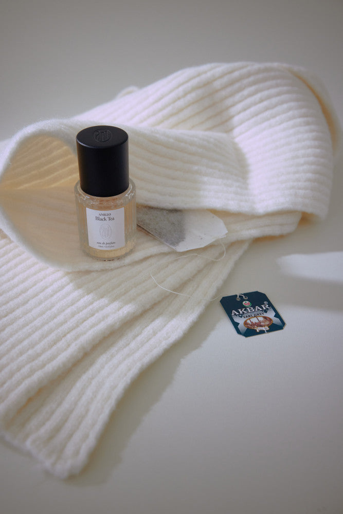 AnillO Eau de Parfum Black Tea - nišiniai unisex kvepalai, 10 ml